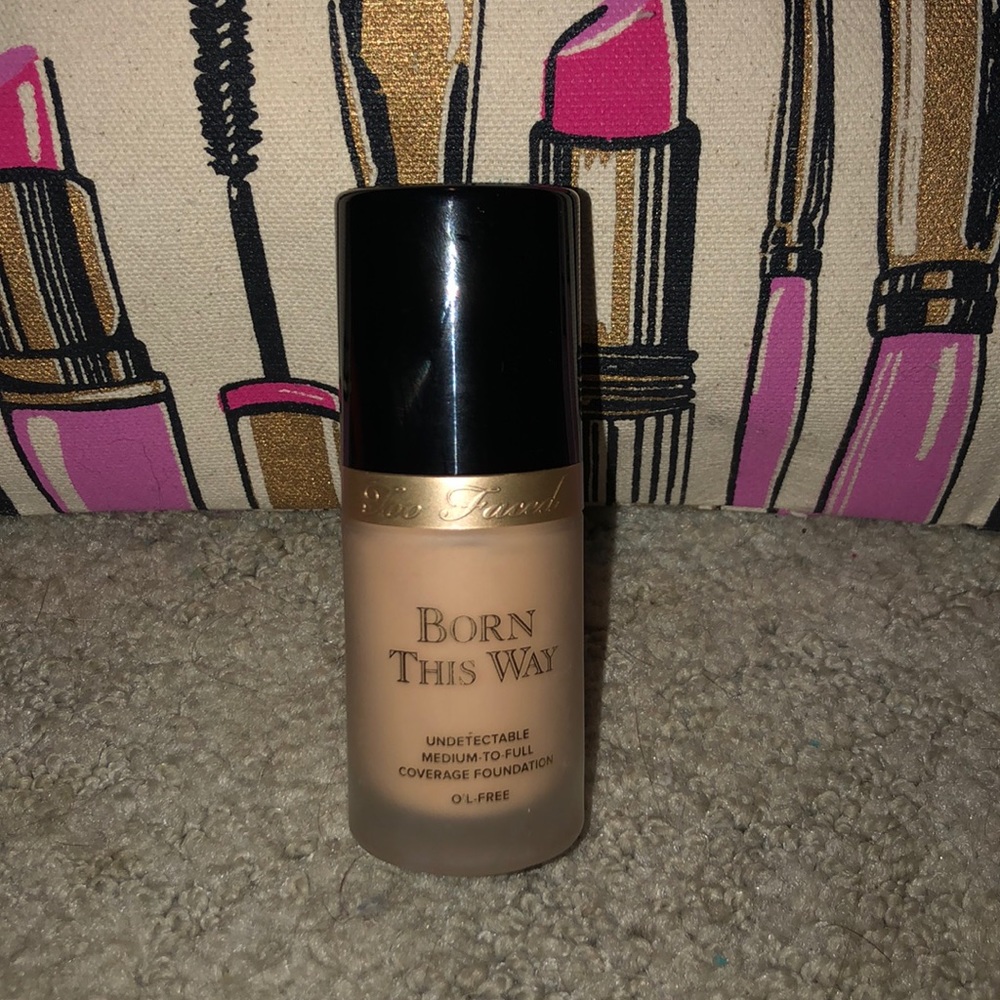 Too Faced Born This Way Foundation